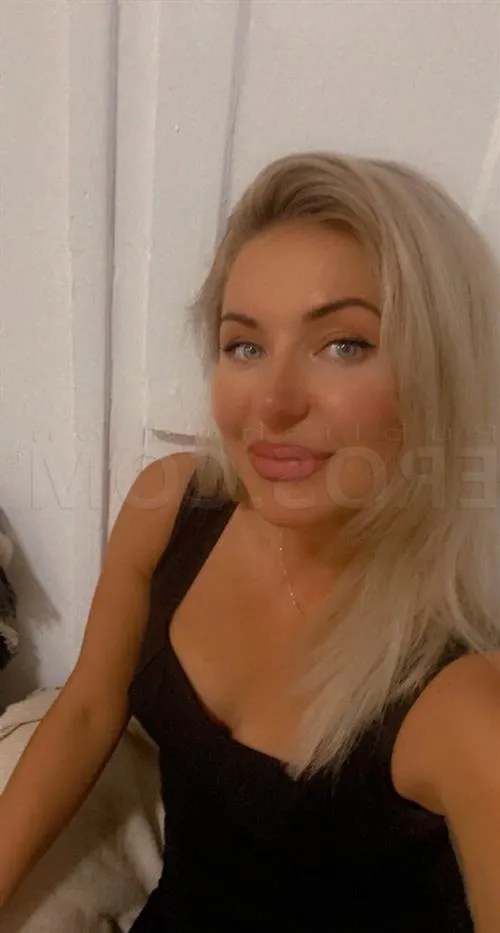 Escort Model Butchi Ibeya, Tours - 5749