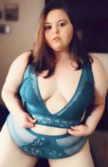 Chih Yu, escort in Maisons-Alfort - 14324