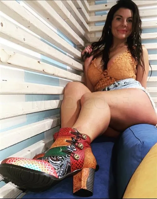 Claire Marie, escort in Saint Etienne de Montluc - 16509