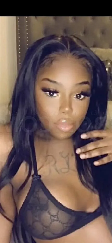 Escort Model Coralieinternational, Etampes - 13832