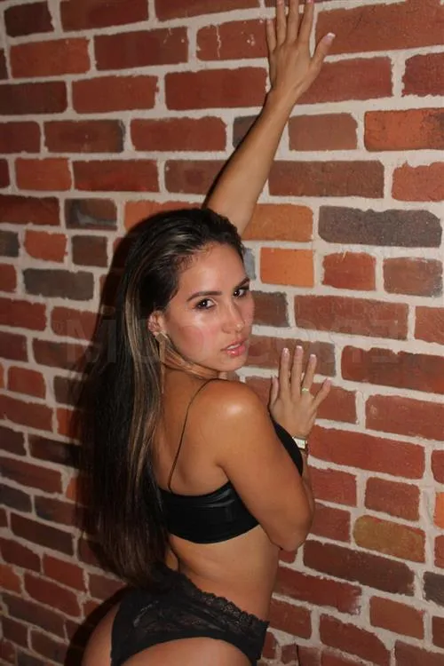 random escort 80