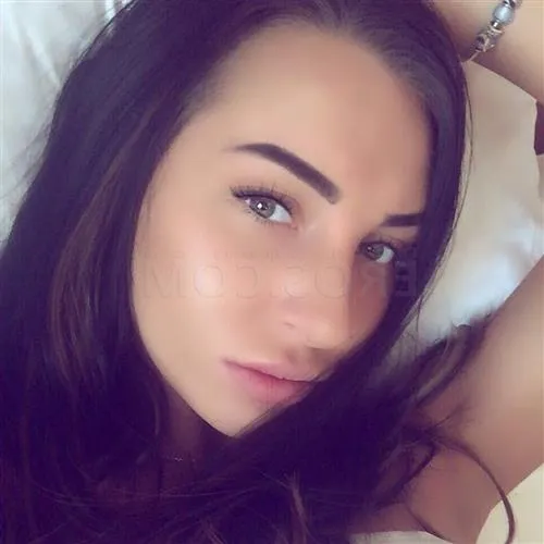 Escort Model Dinsiri, Bordeaux - 7025