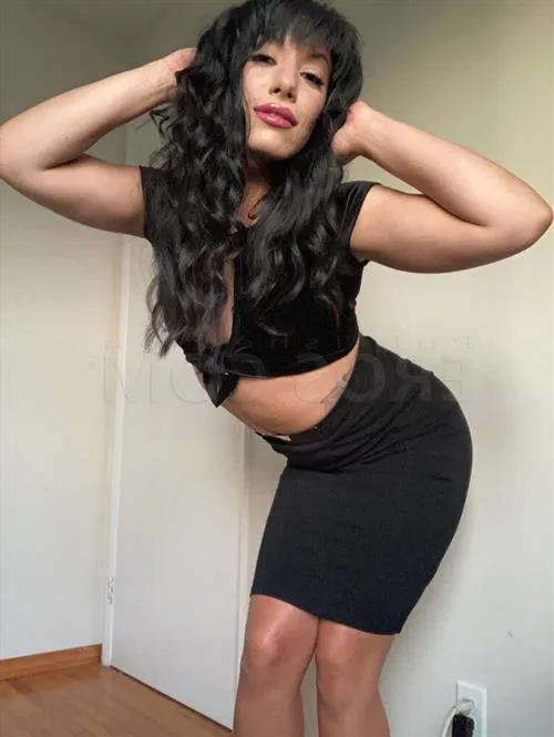 Ezz, horny girls in Tours - 15263