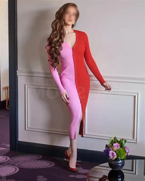 Escort Fajar, Rouen - 2320