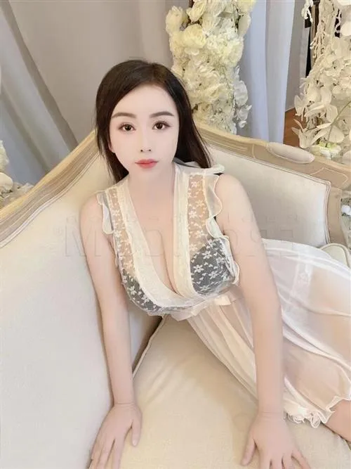 Flamure, escort in Saint-Etienne - 2924