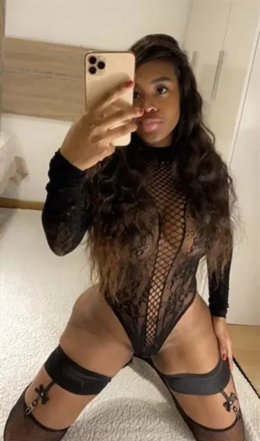 Escort Model Gisane, Lorient - 15204