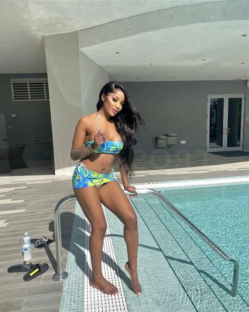 Gisele_Trans, escort in Pierrefitte-sur-Seine - 1237