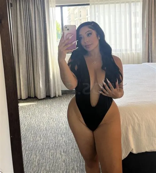 Escort Model Hizni, Paris - 2061