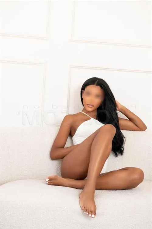 Escort Hoelgaard, Paris - 11755