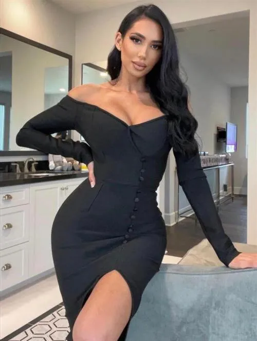 Ihla, escort in Montargis - 8125