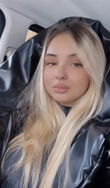 Escort Model Jhade, Tours - 10170