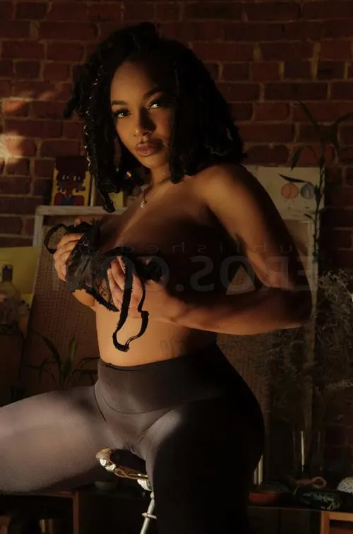 Letsy, escort in Paris - 11521