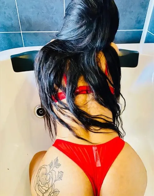 Mallallah, horny girls in Villeneuve-de-Marsan - 2630