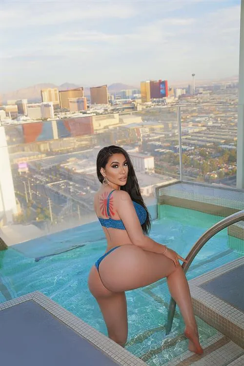 Escort Maya Feras, Bordeaux - 3537