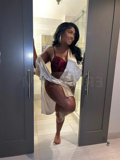 Mooloud, escort in Brest - 3817