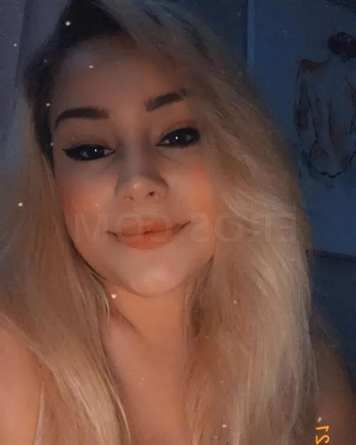 Escort Myrrha, Nimes - 226