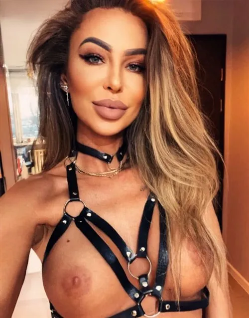Najlaa, sex in Paris - 4732