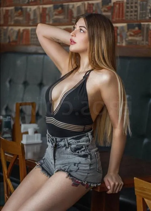 Escort Model Nawee, Le puy en Velay - 16489