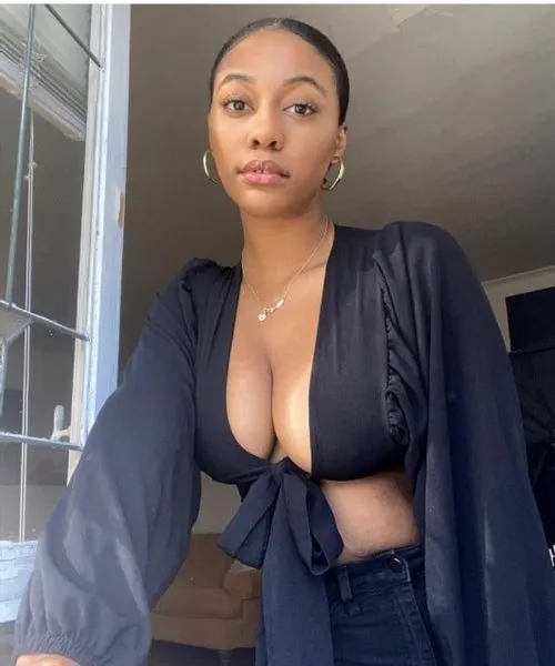 Escort Model Nora Mussa, Saint-Etienne - 15972