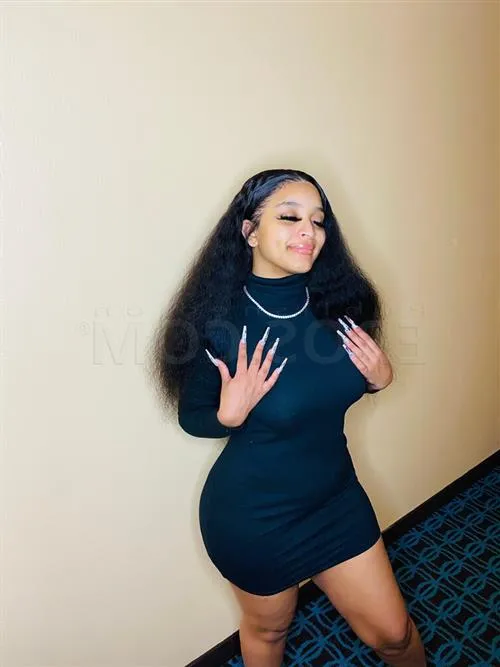 Normela, escort in Lorient - 9949