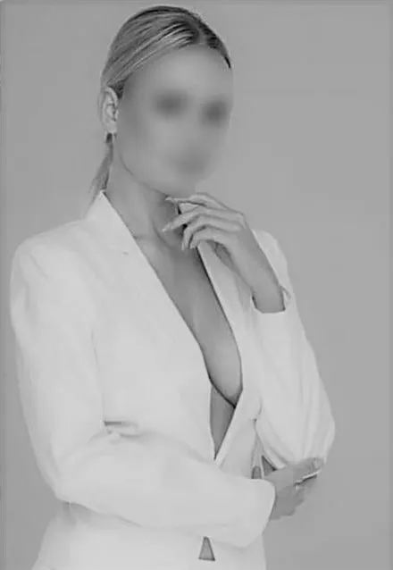 Robena, escort in Evreux - 1006