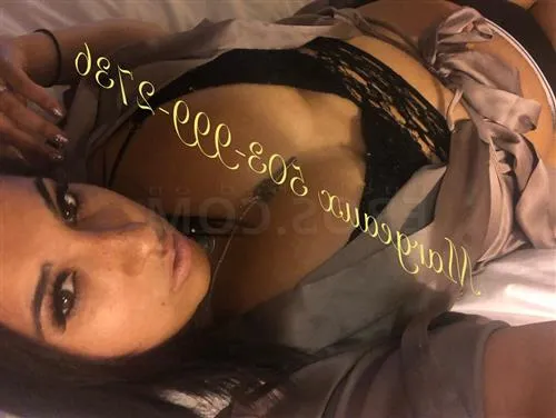 Saydeh, escort in Aix les Bains - 6739