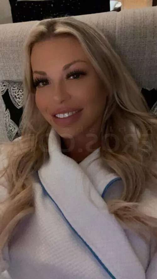 Escort Model Sol Gull, Cannes - 1176