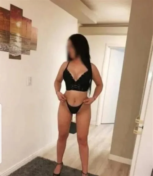 Escort Svensdottir, Tours - 4510