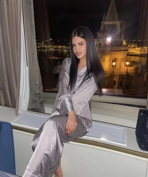 Escort Model Thane, Paris - 11806
