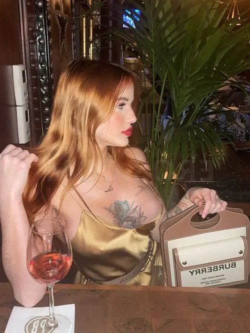 Toft, horny girls in Paris - 7862