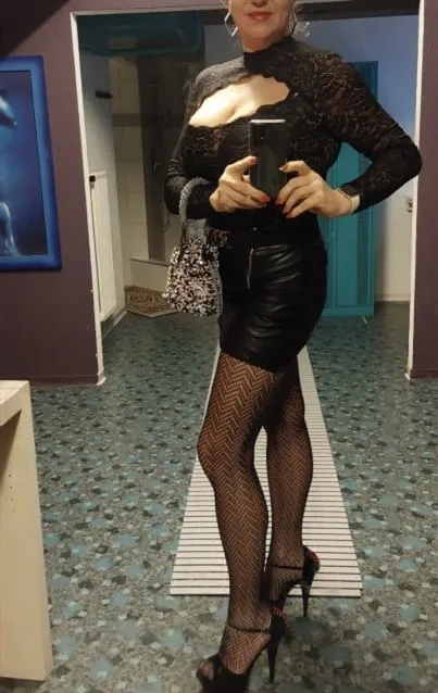 Escort Urji, Paris - 9252