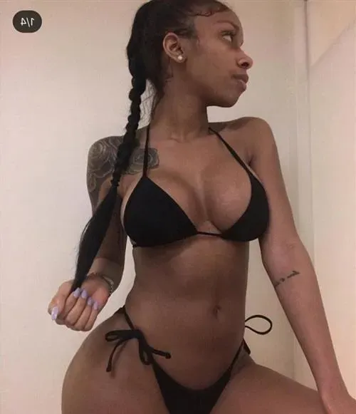 Cozmina New escort